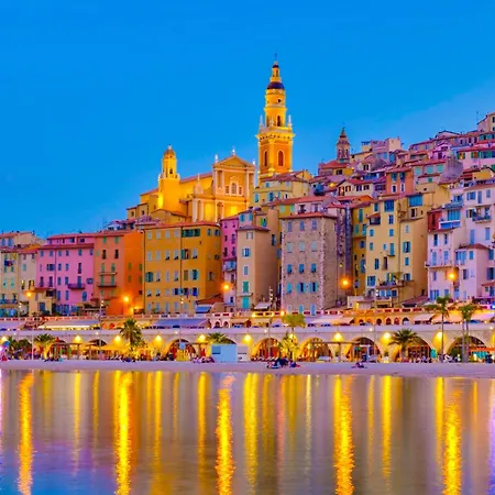 The Menton Townhouse With Balcony - Happy Rentals Menton
